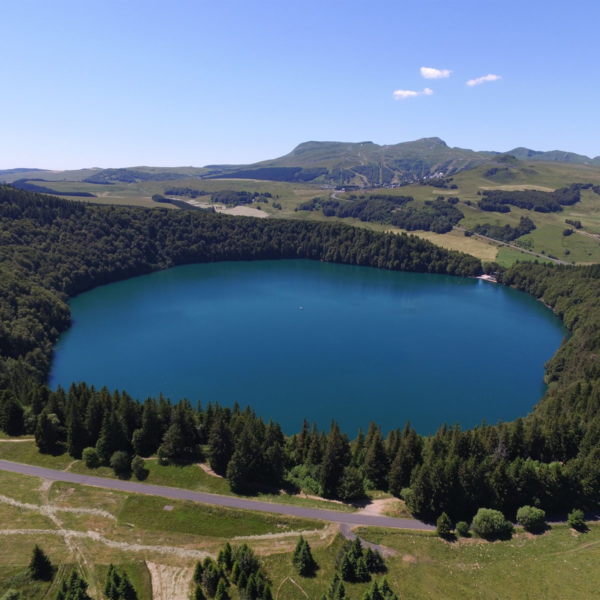 Le Lac Pavin, Besse-et-Saint-Anastaise