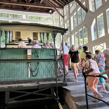 Montée dans le Funiculaire