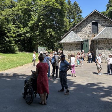 Arrivée au Salon du Capucin