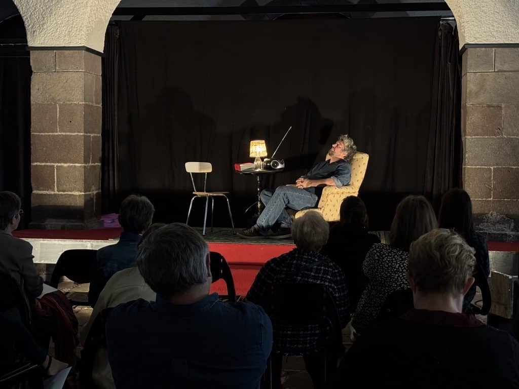 Quand le théâtre devient un espace de dialogue pour les aidants